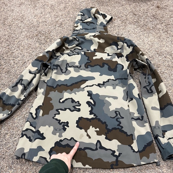 KUIU Guide Jacket - Picture 5 of 7